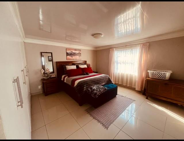 3 BEDROOM HOUSE FOR SALE IN THE ORCHARDS